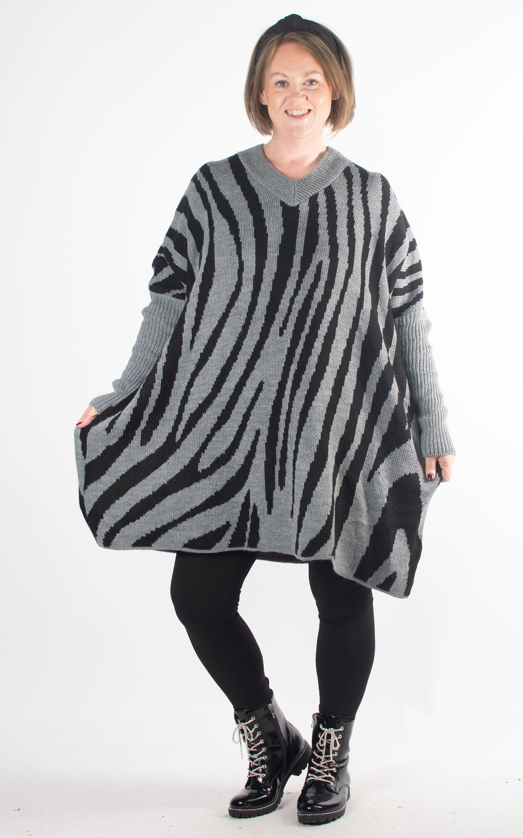 Zebra V-neck Jumper | Dark Grey