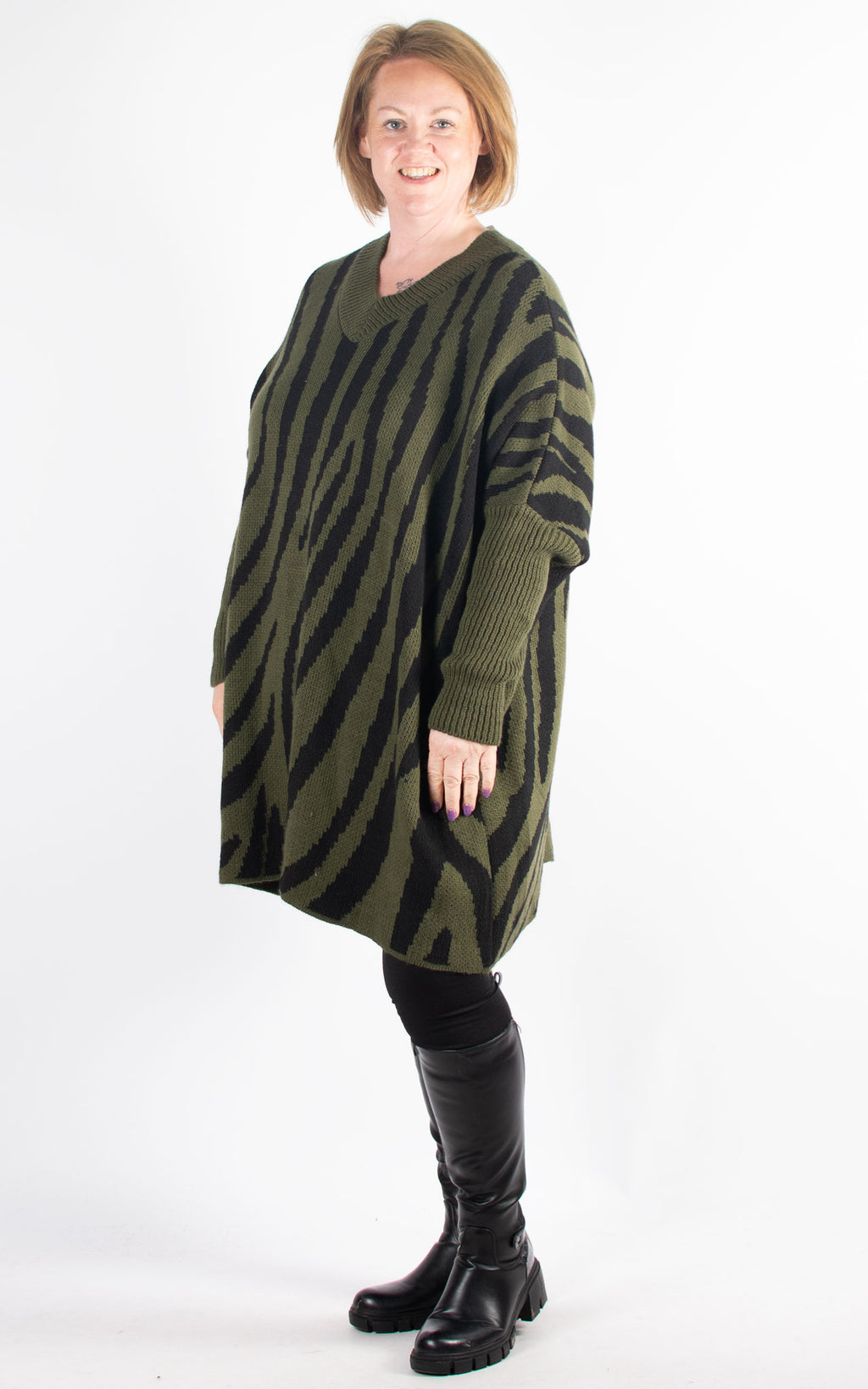 Zebra V-neck Jumper | Khaki