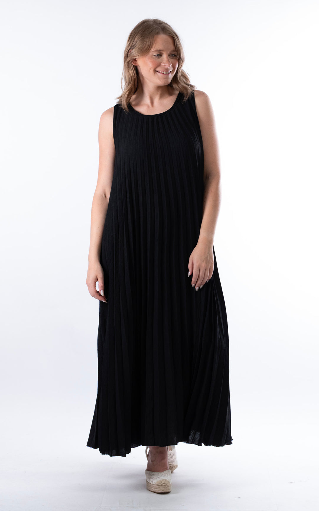 Zoe Maxi Pleated Dress | Black