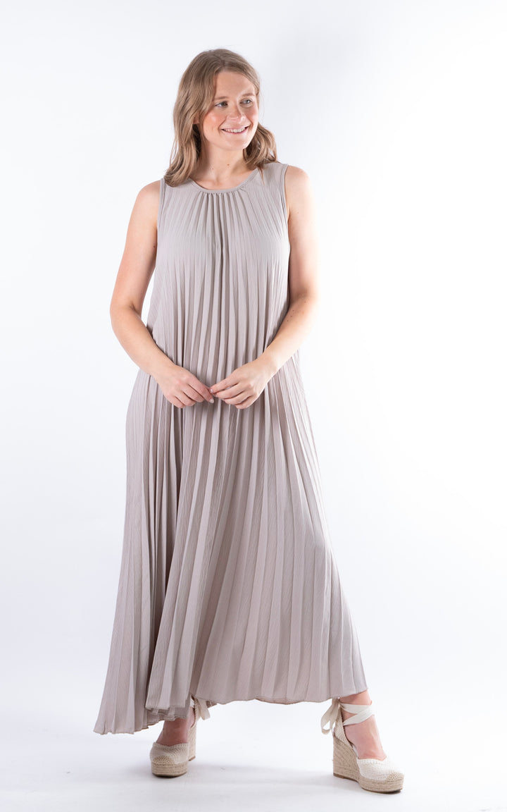 Zoe Maxi Pleated Dress | Taupe