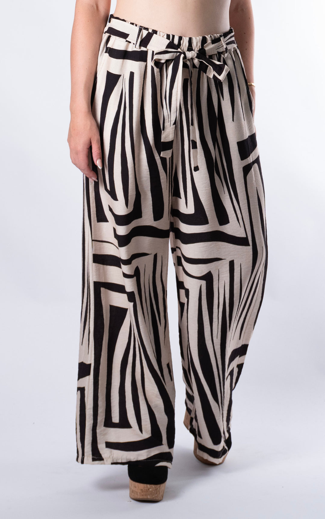 Zuri Pattern Trouser | Black