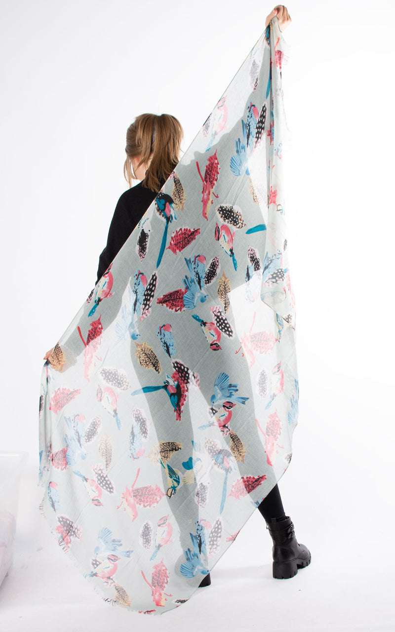 Birds And Feathers Scarf | Mint