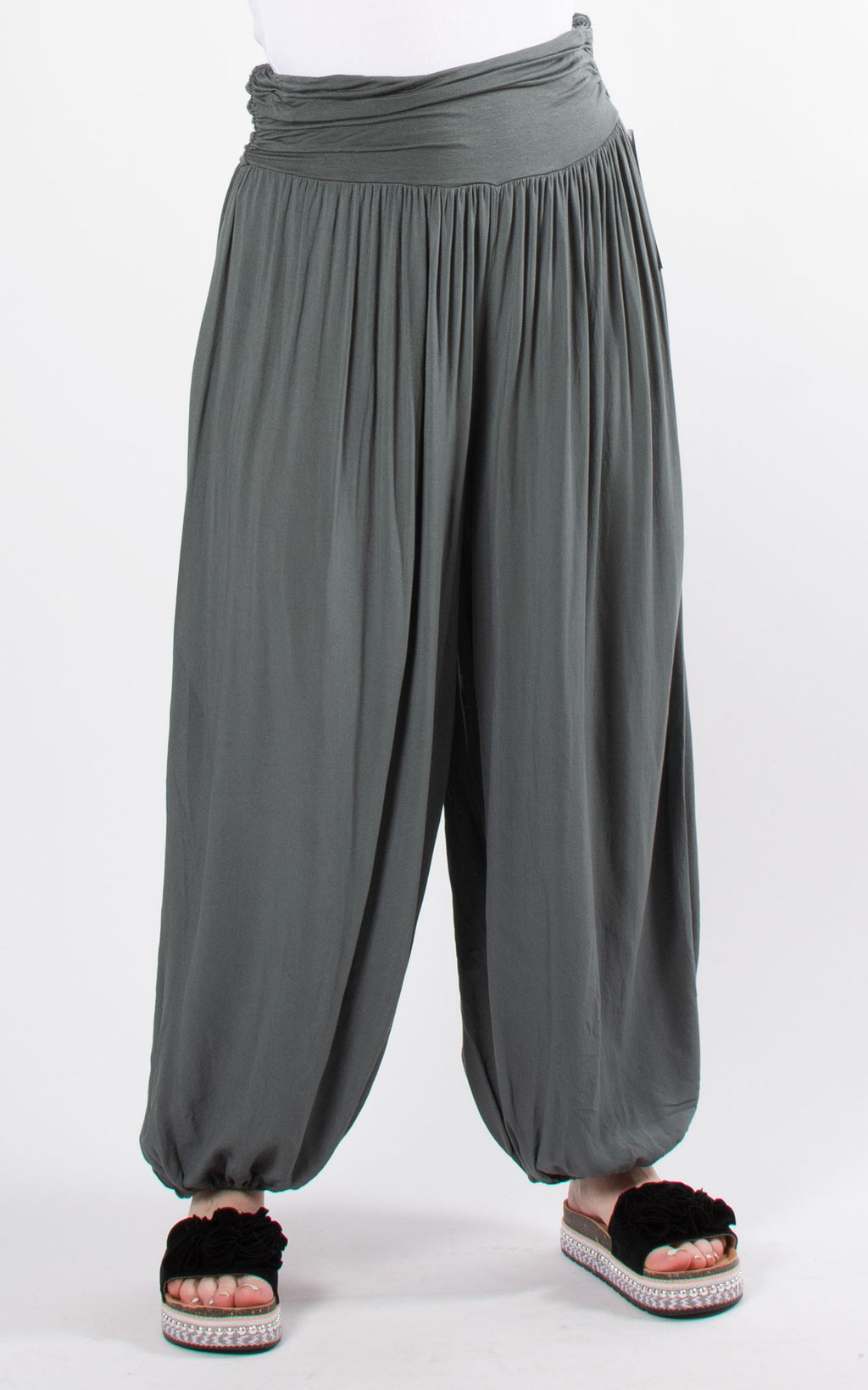 Plain Harems | Charcoal